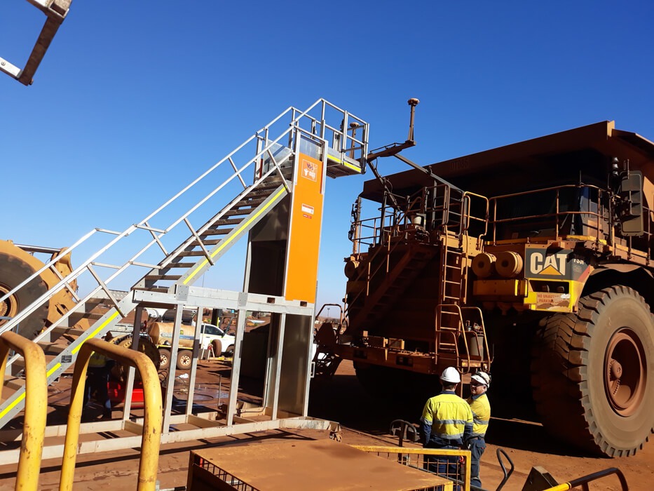 AHP-Giraffe-w-Sub-Chassis---Australia-sml